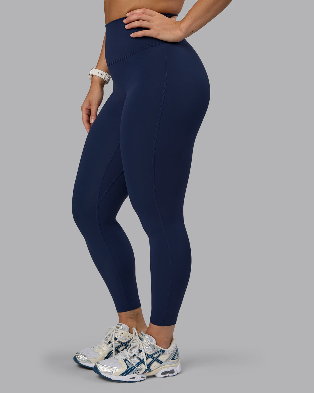 Woman wearing Elixir Ultra High-Rise 7/8 Legging - Future Navy | Model:Lyss | Size:S - view 9
