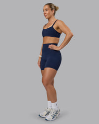 Woman wearing Elixir Ultra High-Rise 6" Short - Future Navy  | Model:Lyss | Size:S | Thumbnail Index: 4