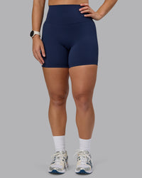 Woman wearing Elixir Ultra High-Rise 6" Short - Future Navy  | Model:Lyss | Size:S | Thumbnail Index: 6