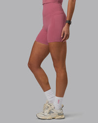 Woman wearing Elixir Ultra High-Rise 6" Short Pockets - Mauve Haze | Thumbnail Index: 5