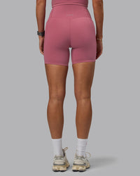 Woman wearing Elixir Ultra High-Rise 6" Short Pockets - Mauve Haze | Thumbnail Index: 3