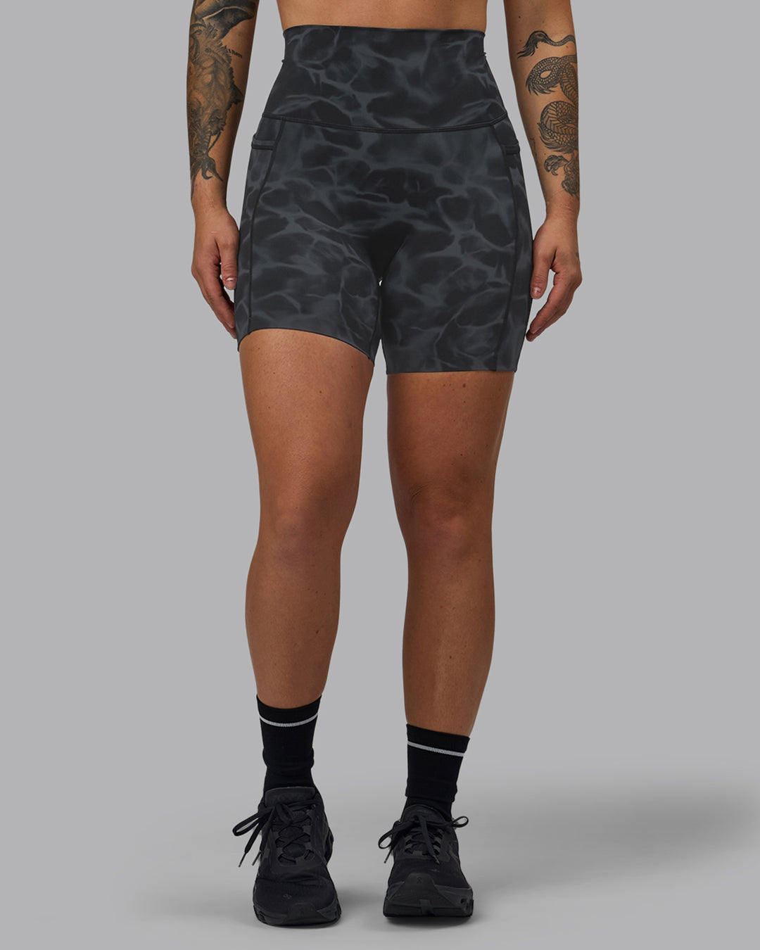 Woman wearing Elixir Ultra High-Rise 6" Short Pockets - Tranquil-Black - view 8