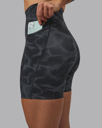 Woman wearing Elixir Ultra High-Rise 6" Short Pockets - Tranquil-Black | Thumbnail Index: 5