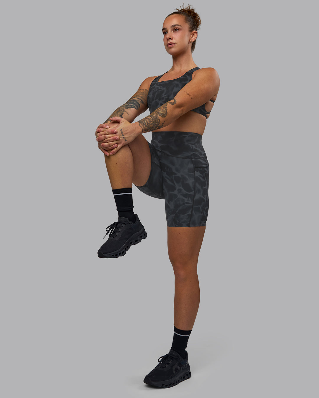 Woman wearing Elixir Ultra High-Rise 6" Short Pockets - Tranquil-Black - view 7
