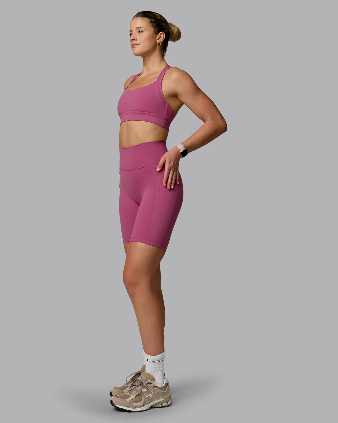Woman wearing Fusion Ultra High-Rise 9" Short Pockets - Mauve Haze | Model:Chloe | Size:XS - view 4