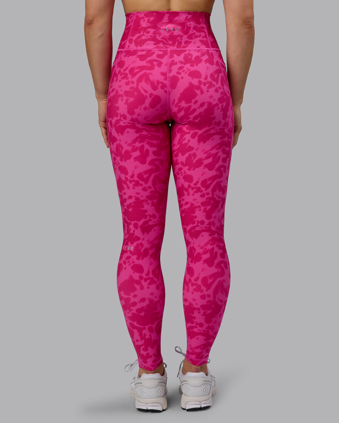 Woman wearing Fusion Ultra High-Rise Full Length Legging Pockets - Strawberry-Lava Lamp | Model:Zoe | Size:S - view 3