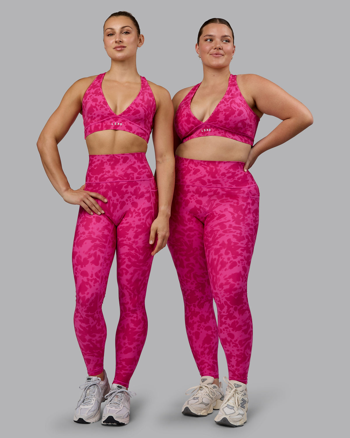 Woman wearing Fusion Ultra High-Rise Full Length Legging Pockets - Strawberry-Lava Lamp | Model:Both | Size:Duo