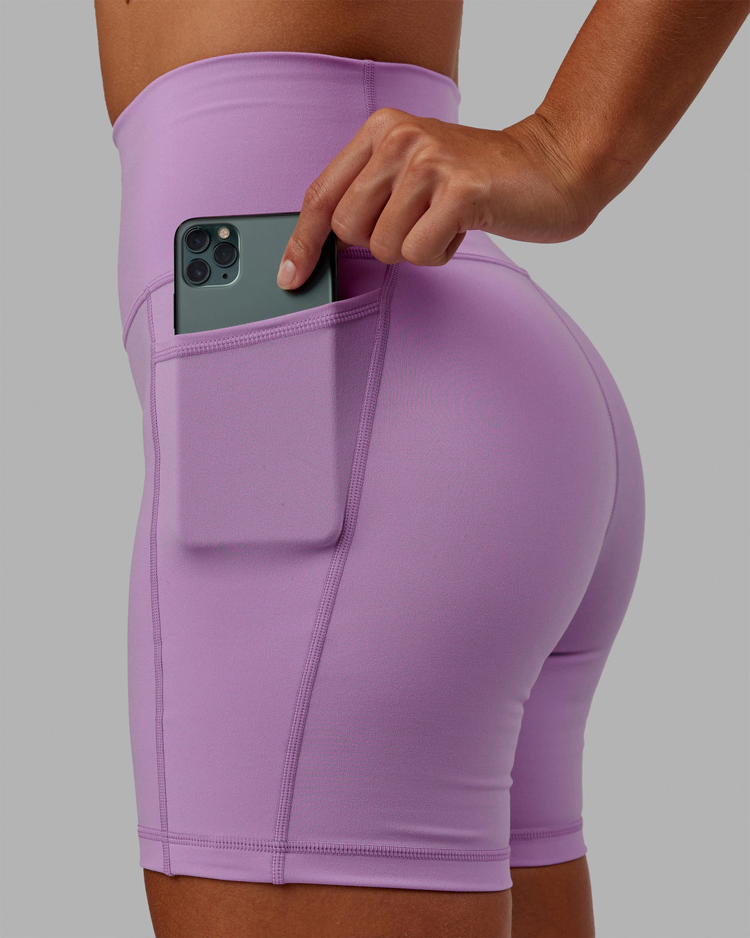 Woman wearing Fusion Ultra High-Rise 6" Short Pockets - Light Violet | Model:Asia | Size:S - view 4
