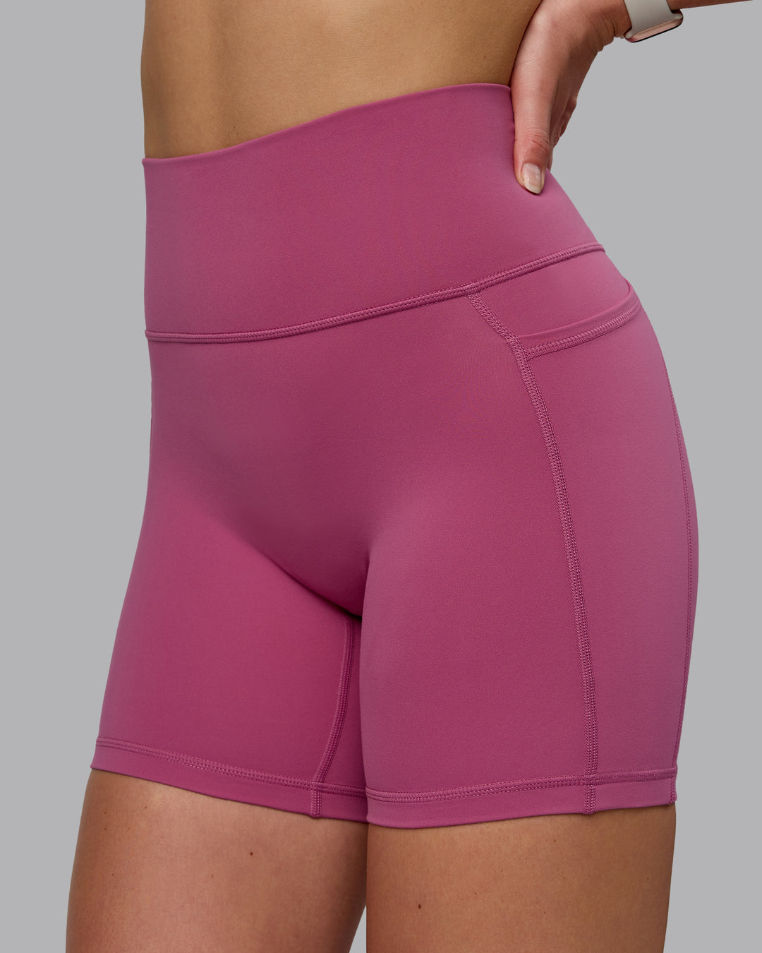 Woman wearing Fusion Ultra High-Rise 6" Short Pockets - Mauve Haze | Model:Chloe | Size:XS - view 7