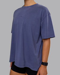 Woman wearing Go-To FLXCotton Oversized Tee Washed - Future Dusk | Thumbnail Index: 4