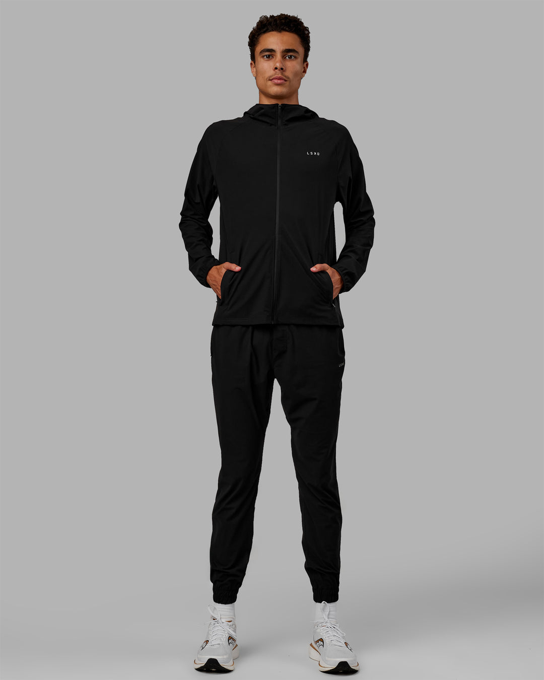 Man wearing Train-Lite FLXMAX Pant - Black - view 8
