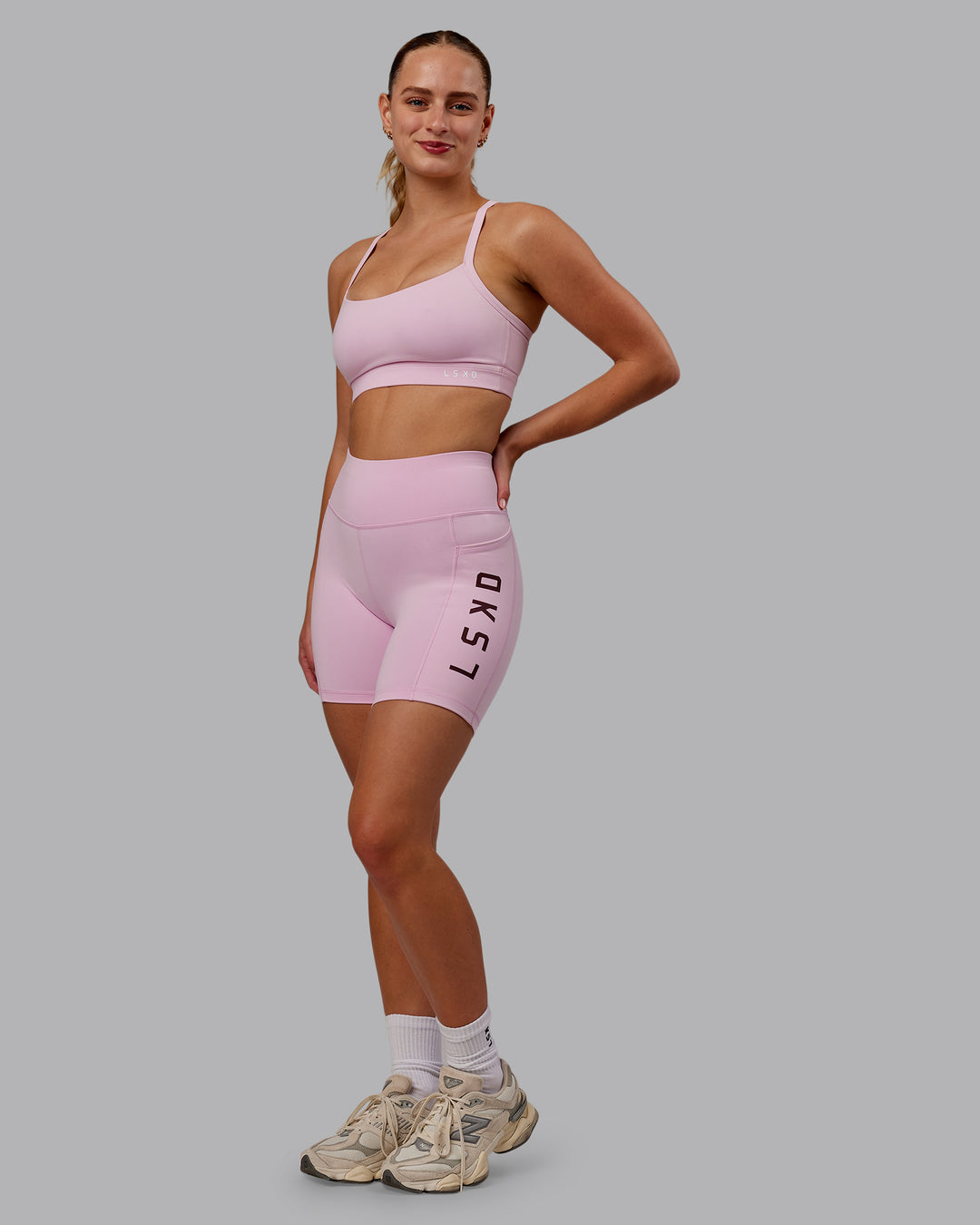 Woman wearing Momentum Sports Bra D/DD/E - Marshmallow - view 3