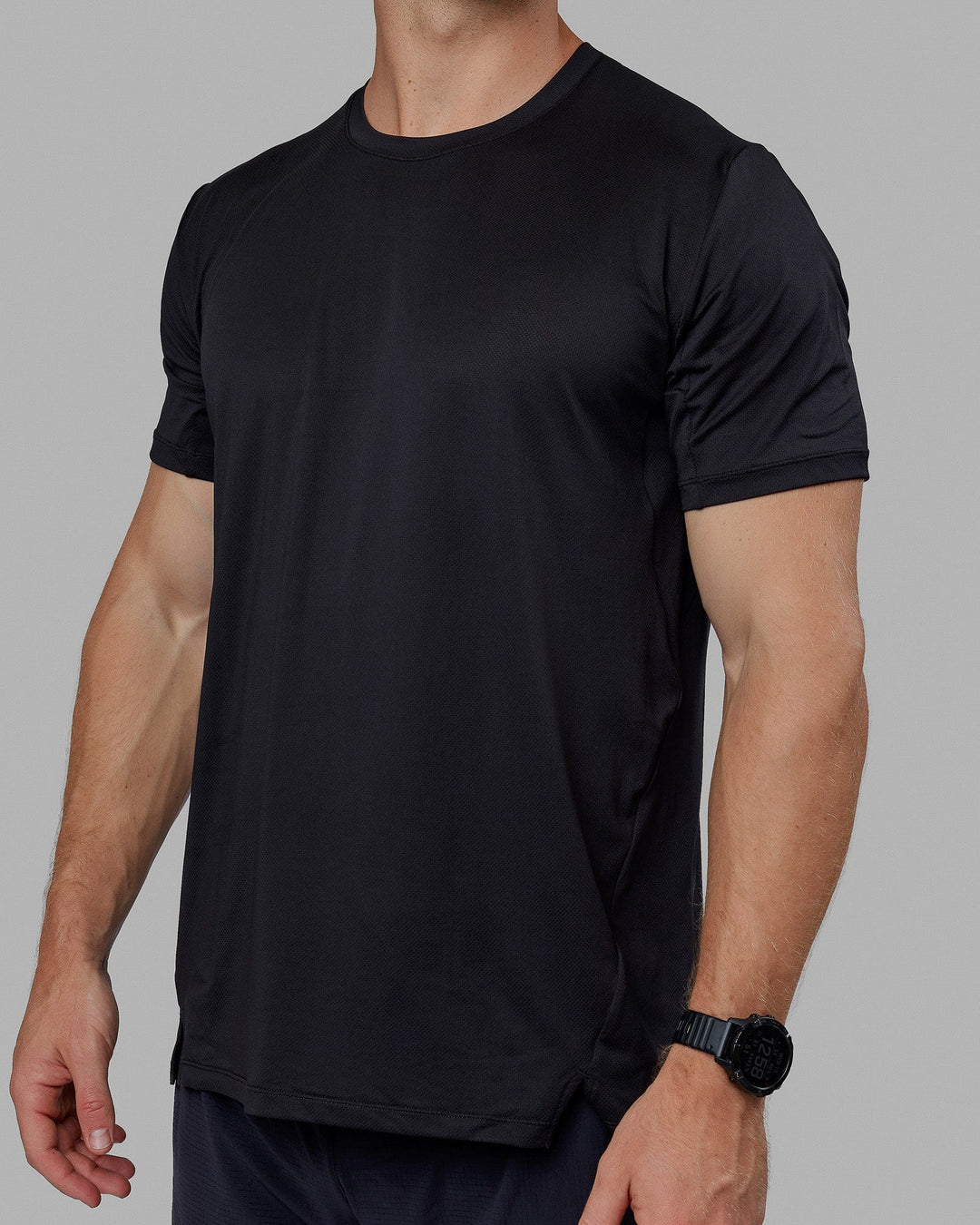 Man wearing Pace Running Tee - Black - view 8