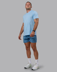 Man wearing Pace Running Tee - Glacial Blue | Thumbnail Index: 2