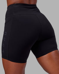 Woman wearing Rep Ultra High-Rise 6" Short Pockets - Black-Black | Model:Sierra | Size:L | Thumbnail Index: 6