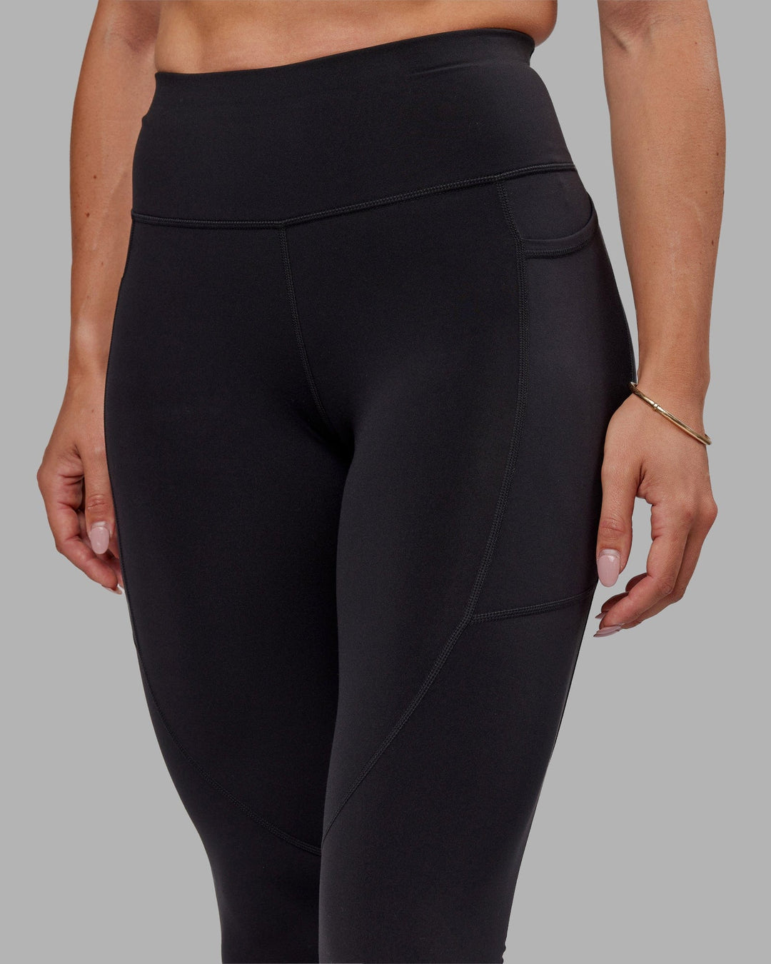 Woman wearing Rep Ultra High-Rise Tall Legging Pockets - Black-White | Model:Bree | Size:S - view 5