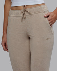 Women Weaing Restore CloudFLX Jogger - Oatmeal Marl | Thumbnail Index: 5