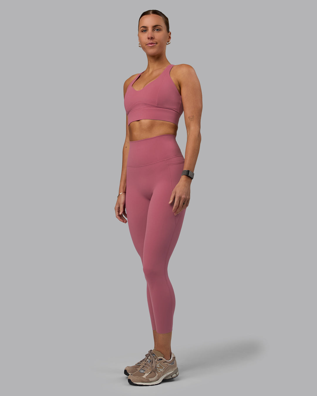Woman wearing Sculpt Sports Bra - Mauve Haze - view 5