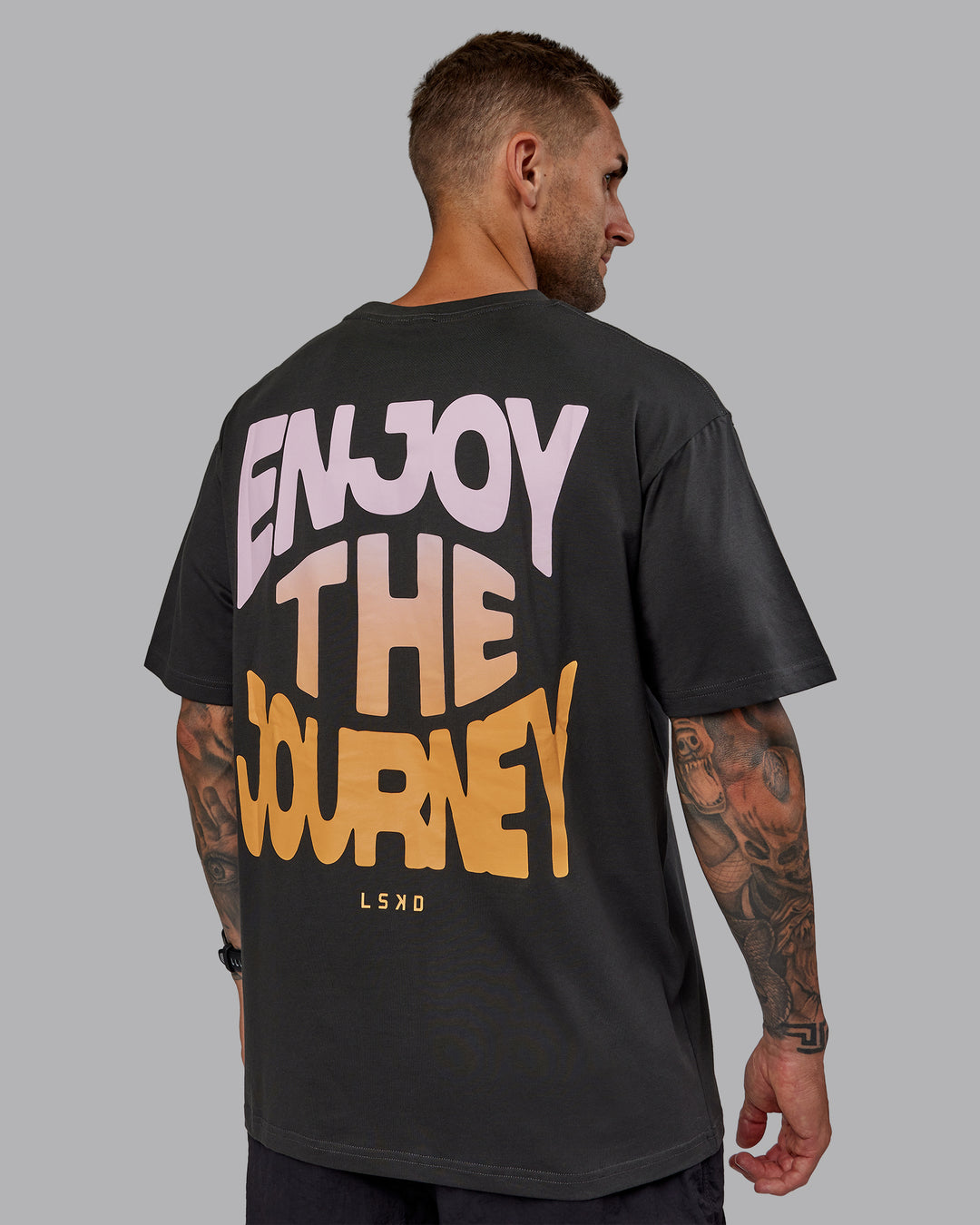 Man wearing Unisex E.T.J FLXCotton Tee Oversize - Pirate Black-Pop Pink - view 5