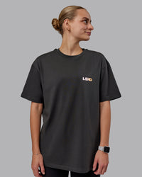 Woman wearing Unisex E.T.J FLXCotton Tee Oversize - Pirate Black-Pop Pink | Thumbnail Index: 6