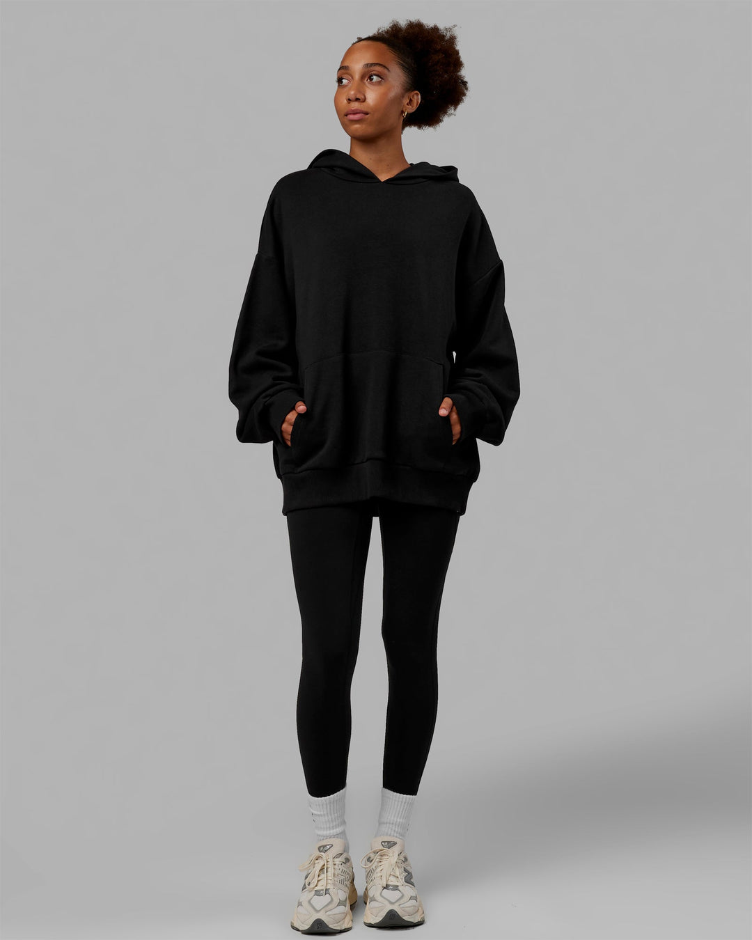 Woman wearing Unisex Love The Run Hoodie Oversize - Black-White - view 9