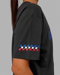 Women wearing Redline FLXCotton Tee Oversize - Phantom-White | Thumbnail Index: 4