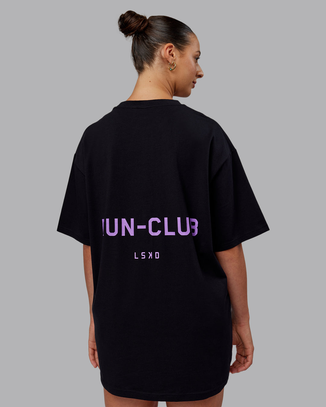 Woman wearing Unisex RUN CLUB FLXCotton Tee Oversize - Black-Purple Swirl - view 2