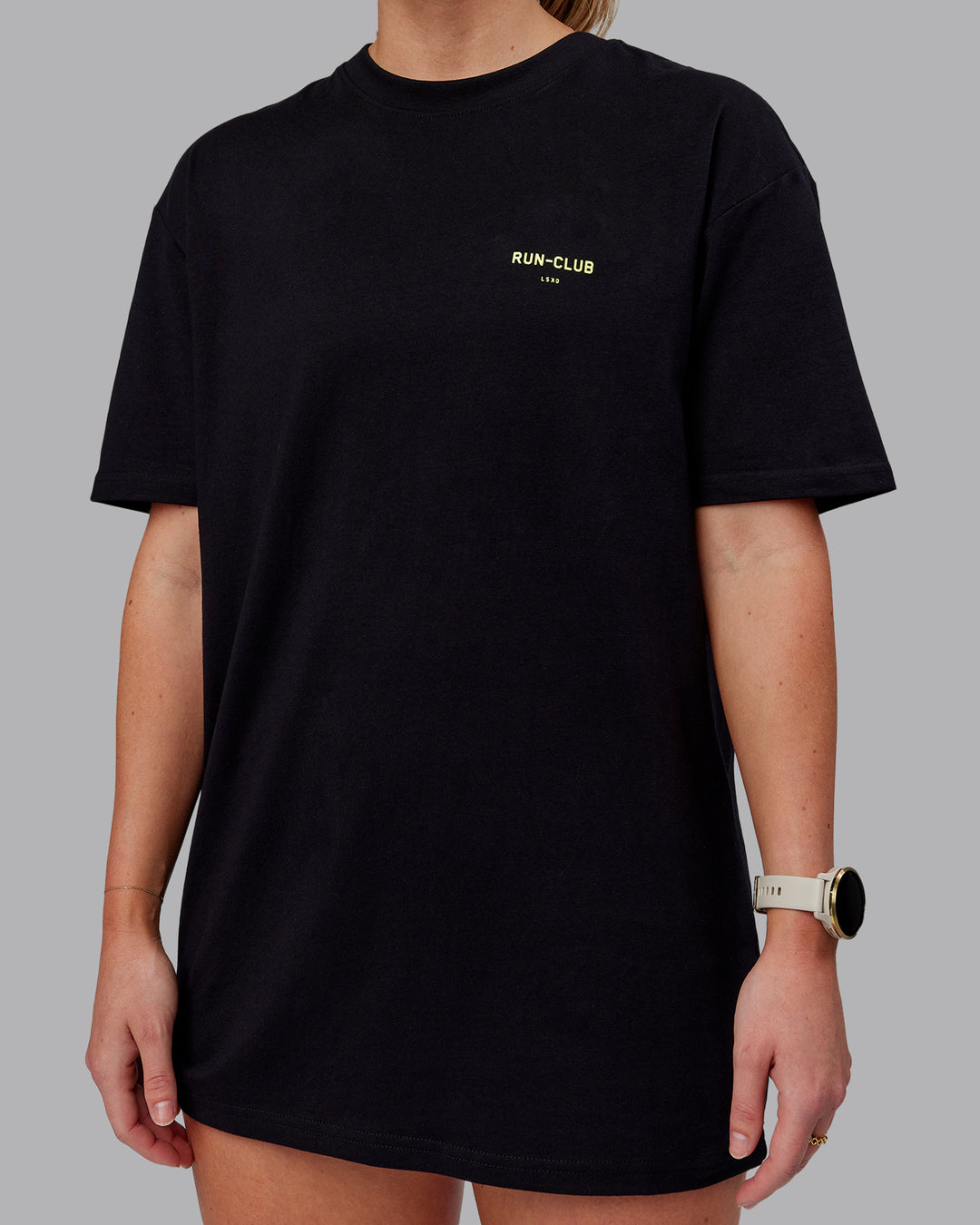 Woman wearing Unisex RUN CLUB FLXCotton Tee Oversize - Black-Vol - view 12