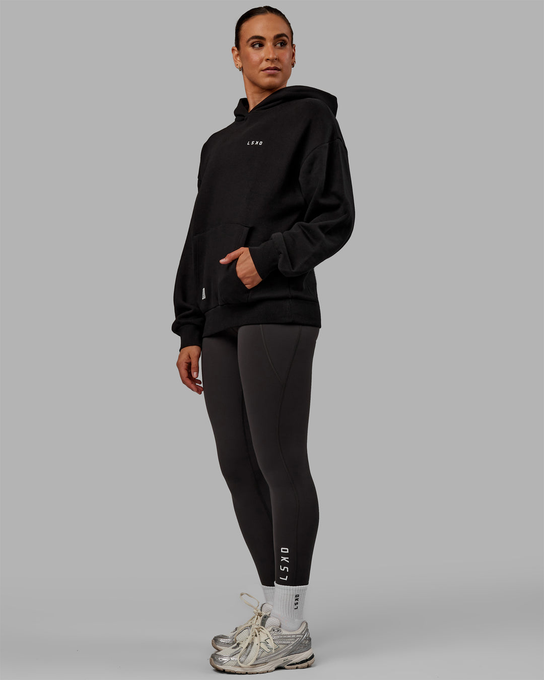 Woman wearing Unisex VS6 Hoodie Oversize - Black-White - view 4