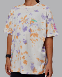 Woman wearing Unisex Washed Huntington 24 Heavyweight Tee Oversize - Tie Dye Tangerine-Dahlia Purple | Thumbnail Index: 8