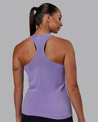 Woman wearing AeroFLX+ Seamless Tank - Dahlia Purple Marl | Thumbnail Index: 2