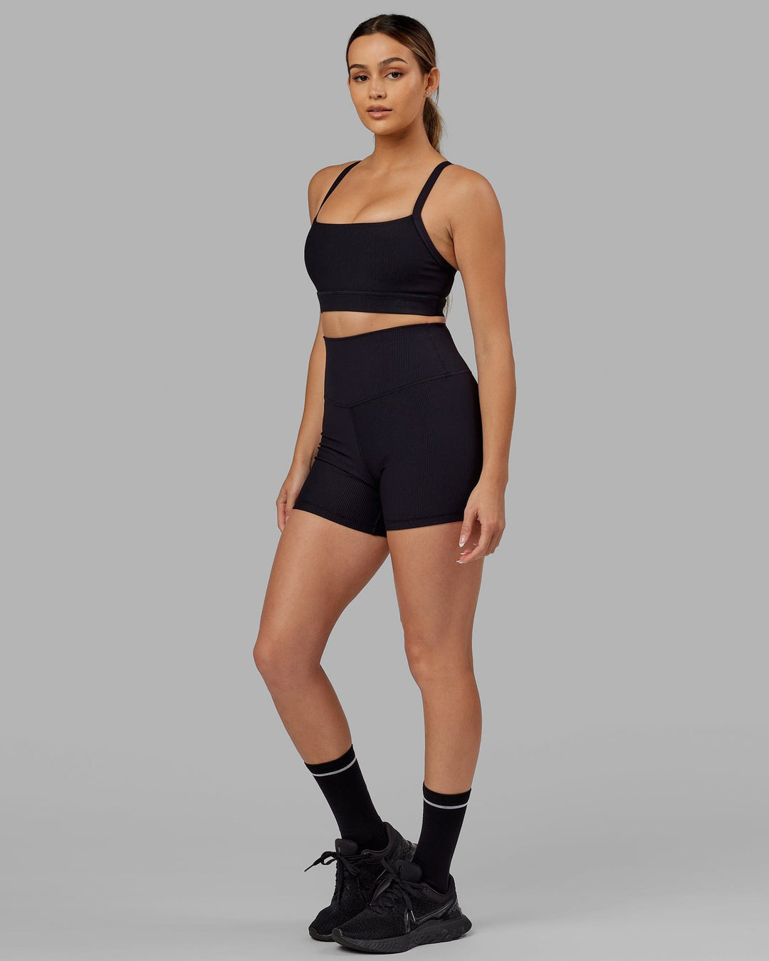 Momentum Ribbed Sports Bra - Black - view 5