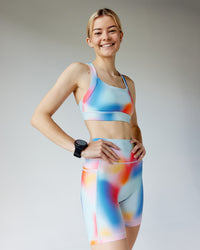 Woman wearing Advance Sports Bra - Rainbow Shade | Model:Karelia | Size:S | Thumbnail Index: 3