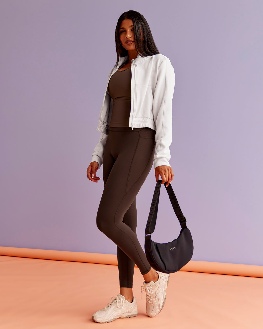 Woman wearing Fusion Ultra High-Rise Full Length Legging Pockets - Hot Chocolate | Model:Nikki | Size:S - view 2