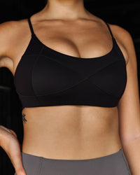 Woman wearing Infinite Contour Sports Bra - Black | Model:Stella | Size:S | Thumbnail Index: 4