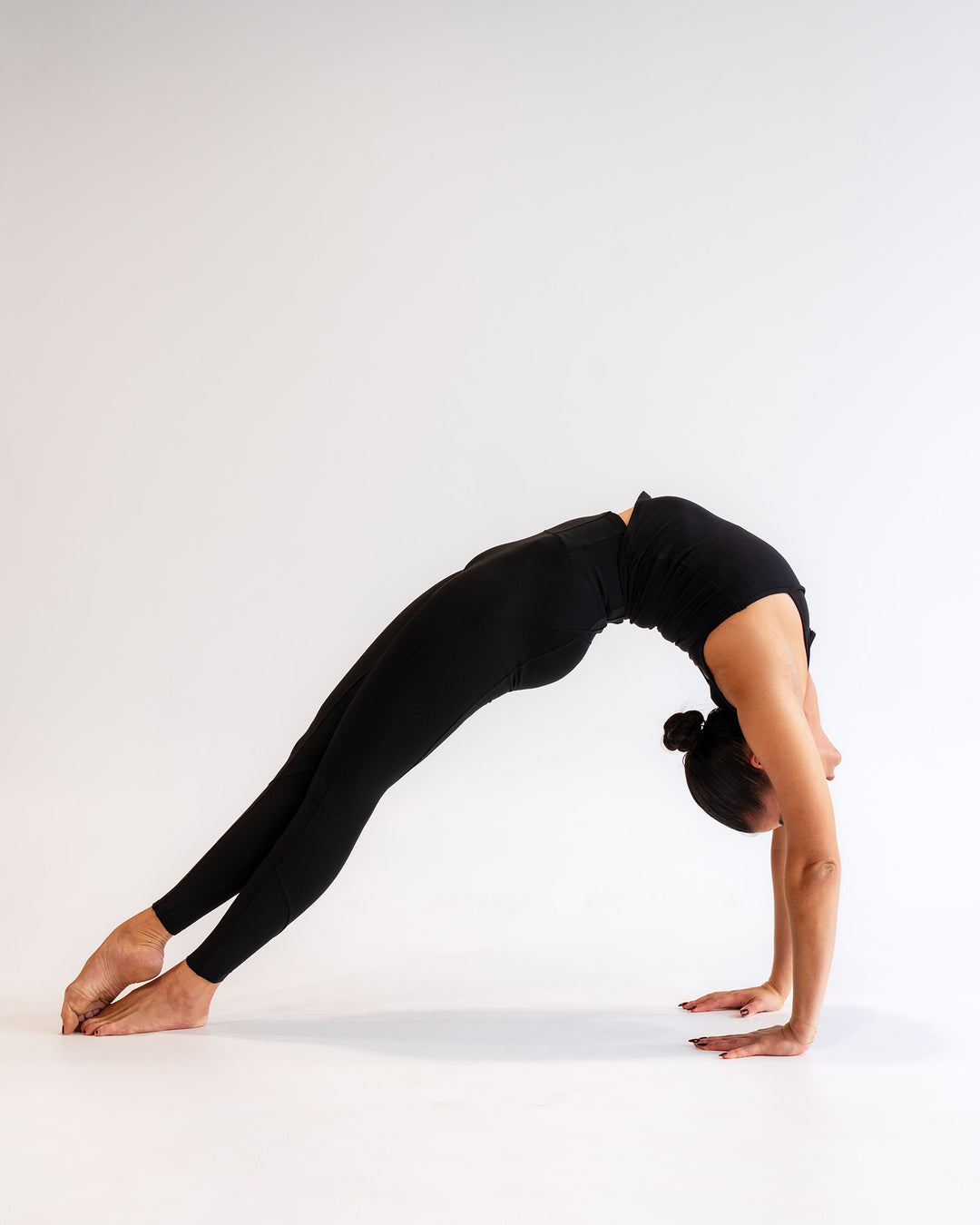 Woman wearing Progression Ultra High-Rise Full Length Legging - Black | Model:Sarah | Size:S - view 2
