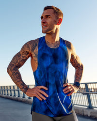 Man wearing Pursuit Training Tank - Fade Print | Model:Tommy | Size:S | Thumbnail Index: 0
