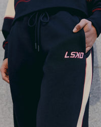 Woman wearing Stitch Up Fleece Sweat Pant - Black/Shale Beige | Model:Tomi | Size:S | Thumbnail Index: 2