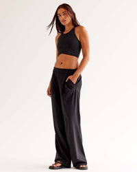 Woman wearing StretchShift Wide Leg Pant - Black | Model:Ruby | Size:S | Thumbnail Index: 5