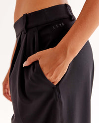 Woman wearing StretchShift Wide Leg Pant - Black | Model:Ruby | Size:S | Thumbnail Index: 2