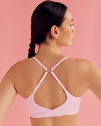 Woman wearing Twist Sports Bra - Marshmallow | Model:Paradise | Size:S | Thumbnail Index: 1