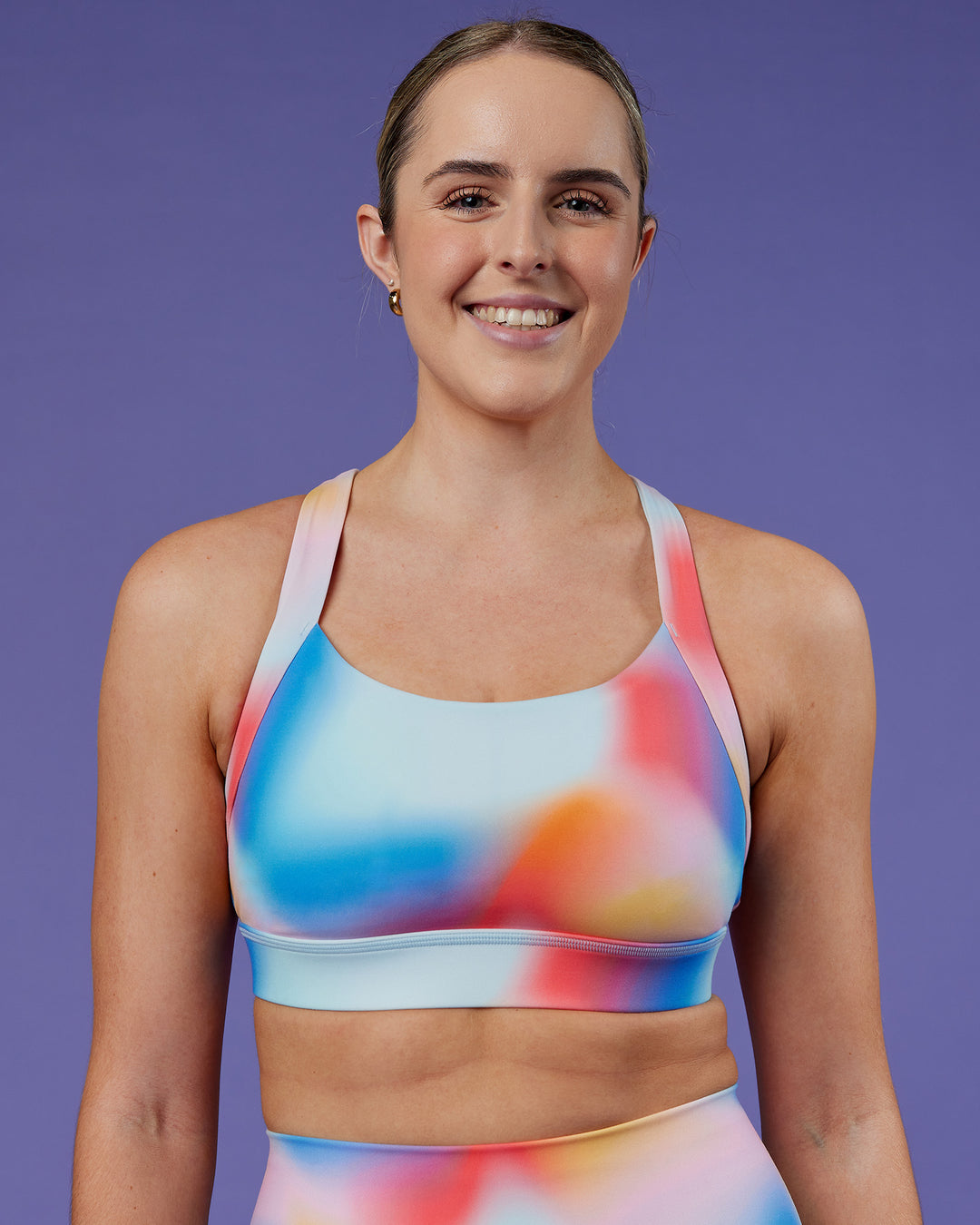 Woman wearing Advance Sports Bra - Rainbow Shade | Model:Mon | Size:M - view 3