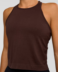 Woman wearing AeroFLX+ Seamless Flow Skimmer Tank - Hot Chocolate/Hot Chocolate | Model:Amity | Size:S | Thumbnail Index: 4