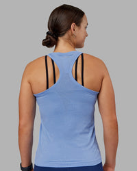 Woman wearing AeroFLX+ Seamless Tank - Cornflower Blue Marl | Model:Keisha | Size:S | Thumbnail Index: 1