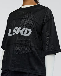 Woman wearing AirCore Jersey - Black-Black | Model:Rosie | Size:S | Thumbnail Index: 12