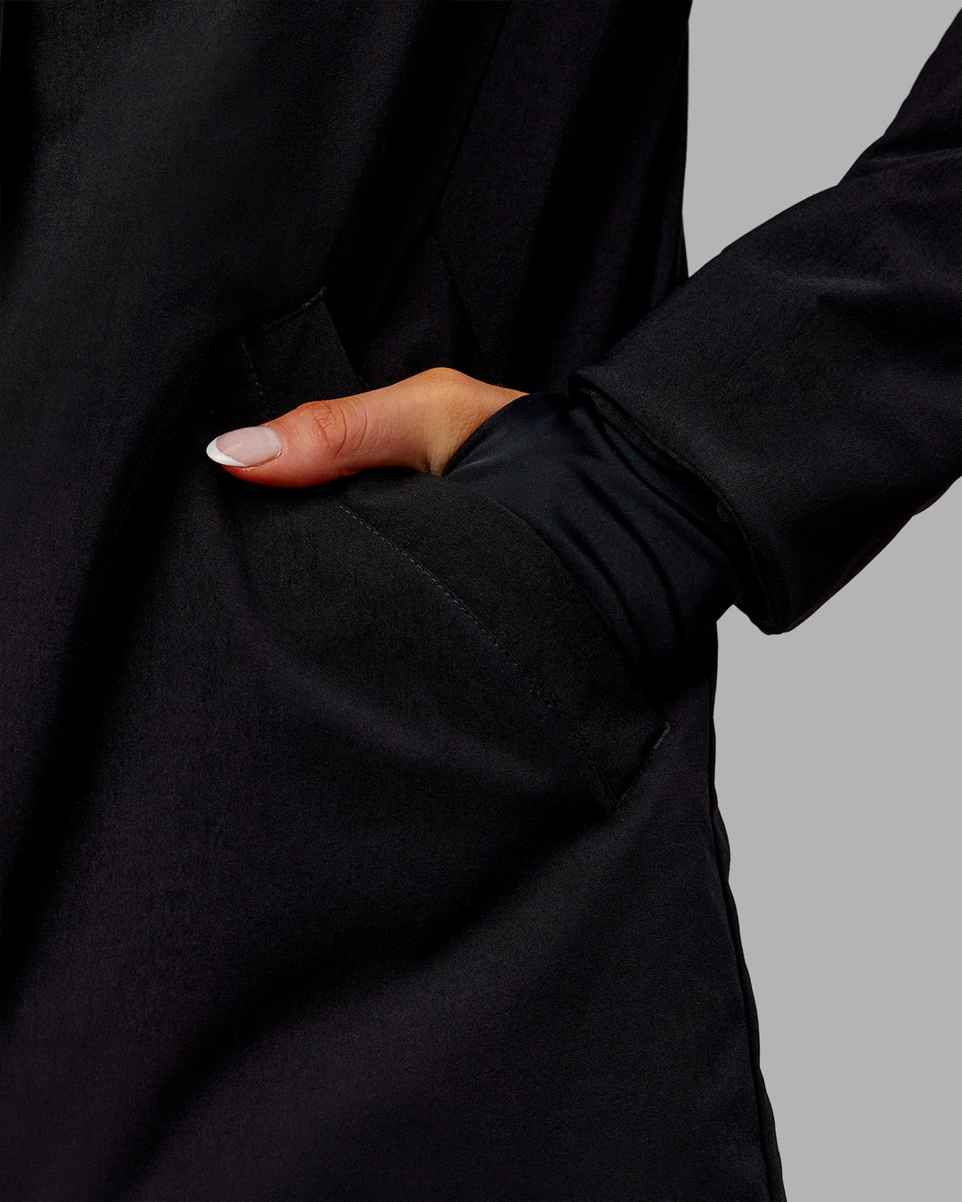 Woman wearing Auxiliary 2.0 Jacket - Black | Model:Ella | Size:S - view 10