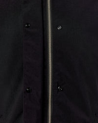 Woman wearing Auxiliary 2.0 Jacket - Black | Model:Ella | Size:S | Thumbnail Index: 10