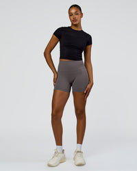Woman wearing Bend Performance Tee - Black | Model:Rosie | Size:S | Thumbnail Index: 2