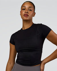 Woman wearing Bend Performance Tee - Black | Model:Rosie | Size:S | Thumbnail Index: 0