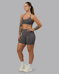 Woman wearing Elite High-Rise 6" Short Pockets - Dark Storm | Model:Robyn | Size:S | Thumbnail Index: 4